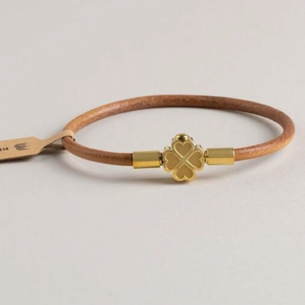 NWT four leaf clover 18k gold plated Gold and Tan Bracelet - Picture 2 of 3